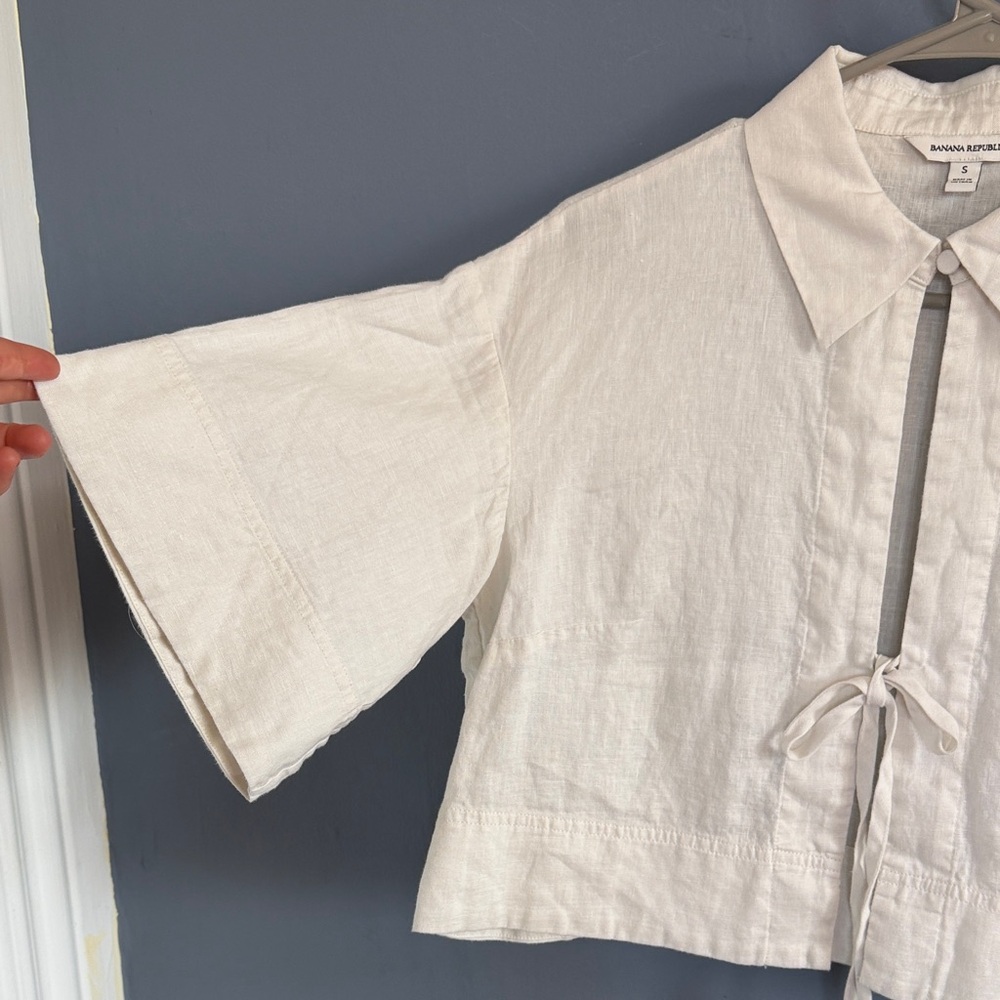 Banana Republic Ivory Cropped Tie-Front Linen Shirt - Picture 4 of 7